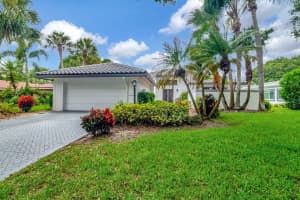 5 Oaks Lane, Boynton Beach, FL 33436 Sold 08/29/24