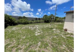 683 NW 21st Street, Pompano Beach, FL 33060 Sold 11/11/24