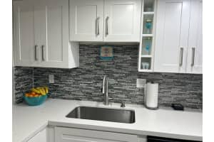 2786 Tennis Club Drive 102, West Palm Beach, FL 33417 Sold 11/25/24