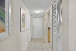 9310 Fountainebleau Boulevard 312, Miami, FL 33172 Sold 08/12/24