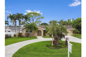 115 W Arch Drive, Lake Worth, FL 33467 Sold 10/07/24