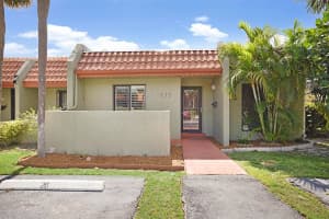 135 SE 7th Street, Deerfield Beach, FL 33441 Sold 08/05/24