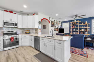 10656 Old Hammock Way, Wellington, FL 33414 Sold 08/07/24