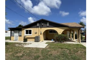 116 Yucatan Drive, Palm Springs, FL 33461 Sold 12/11/24