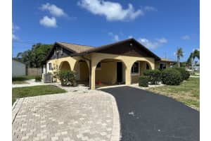 116 Yucatan Drive, Palm Springs, FL 33461 Sold 12/11/24