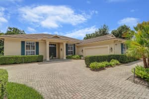 995 SW Bromelia Terrace, Stuart, FL 34997 Sold 08/06/24