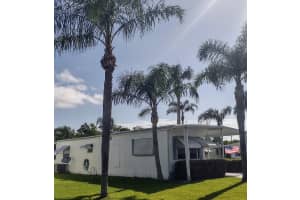 1 Santa Fe Lane, Port Saint Lucie, FL 34952 Sold 02/17/25