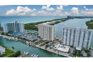 300 Bayview Drive 208, Sunny Isles Beach, FL 33160 Sold 03/03/25
