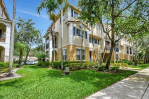 2872 S Oasis Drive, Boynton Beach, FL 33426 Sold 07/26/24