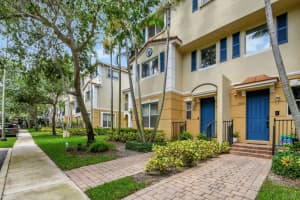 2872 S Oasis Drive, Boynton Beach, FL 33426 Sold 07/26/24