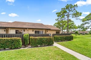 704 Sunny Pine Way F, Greenacres, FL 33415 Sold 04/18/25