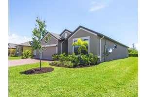 5593 1st Square, Vero Beach, FL 32968 Sold 02/10/25