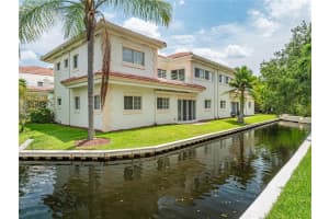 500 7th Square 202, Vero Beach, FL 32962 Sold 08/05/24