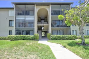 712 Sunny Pine Way H2, Greenacres, FL 33415 Sold 09/12/24