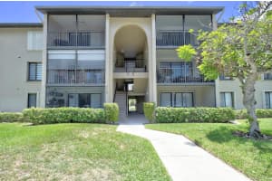 712 Sunny Pine Way H2, Greenacres, FL 33415 Sold 09/12/24