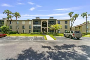 712 Sunny Pine Way H2, Greenacres, FL 33415 Sold 09/12/24