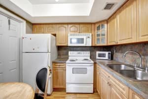 6730 Arbor Drive 110, Miramar