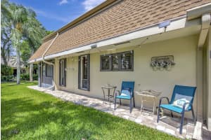 101 Half Moon Circle D, Jupiter, FL 33458 Sold 08/09/24