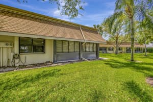 101 Half Moon Circle D, Jupiter, FL 33458 Sold 08/09/24