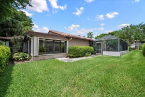 29 Bristol Lane, Boynton Beach, FL 33436 Sold 07/25/24