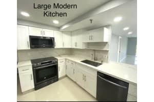 198 Nw 67th Street 302, Boca Raton