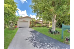 7004 NW 94th Terrace, Tamarac, FL 33321 Sold 01/27/25