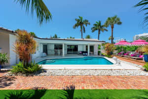 810 Valencia Drive, Boca Raton, FL 33432 Sold 10/15/24