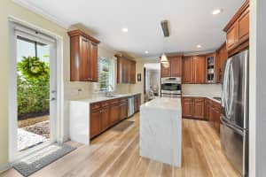 563 NW Library Commons Way, Boca Raton, FL 33432 Sold 01/06/25