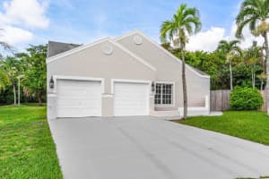 8587 Dynasty Drive, Boca Raton, FL 33433 Sold 07/31/24