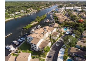 824 Oak Harbour Drive 824, Juno Beach, FL 33408 Sold 07/31/24