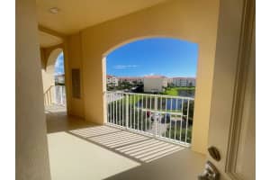 9 Harbour Isle Drive E Ph01, Fort Pierce, FL 34949 - MLS#R10999333