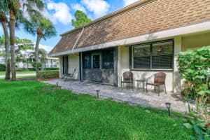 107 Half Moon Circle C, Jupiter, FL 33458 Sold 11/15/24