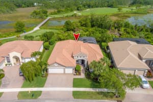 6919 SE Sleepy Hollow Lane, Stuart, FL 34997 Sold 10/16/24