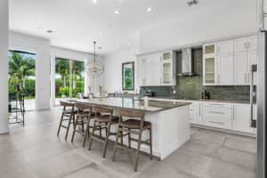 4824 Bocaire Boulevard, Boca Raton, FL 33487 Sold 09/09/24