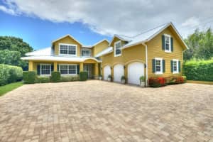 580 Cross Creek Circle, Sebastian, FL 32958 Sold 08/08/24