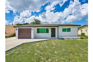 215 SW 8th Avenue, Boynton Beach, FL 33435 Sold 10/04/24