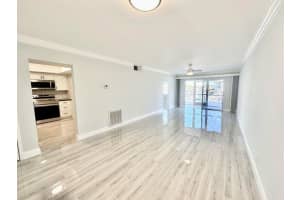 312 Northlake Drive 104, North Palm Beach, FL 33408 - MLS#R10999608