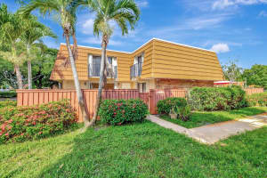 2883 SW Waterford Place N, Deerfield Beach, FL 33442 Sold 11/04/24
