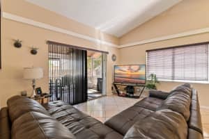 6640 Marissa Circle, Lake Worth, FL 33467 Sold 09/06/24