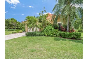 5582 55th Avenue, Vero Beach, FL 32967 Sold 09/30/24