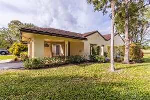 8553 E Casa Del Lago E B, Boca Raton, FL 33433 Sold 02/03/25