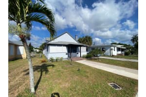 711 S N Street, Lake Worth Beach, FL 33460 Sold 10/15/24