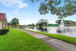 604 Laconia Circle, Lake Worth, FL 33467 Sold 09/13/24