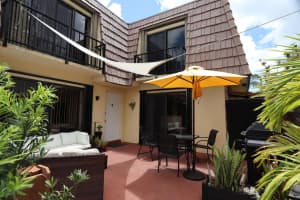 643 Springdale Circle, Palm Springs, FL 33461 Sold 09/24/24