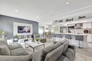 7814 NW 70th Avenue, Tamarac, FL 33321 Sold 08/07/24