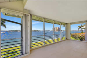 1071 Sugar Sands Boulevard 7, Singer Island, FL 33404 Sold 02/28/25