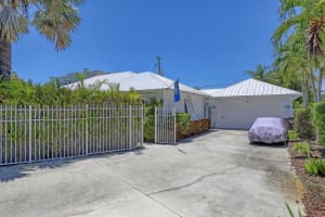 236 Flagler Lane, West Palm Beach, FL 33407 Sold 09/27/24