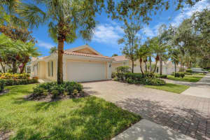 653 Hudson Bay Drive, Palm Beach Gardens, FL 33410 Sold 07/30/24
