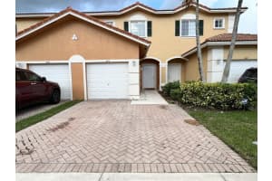 570 Saint Tropez Lane, Margate, FL 33068 Sold 07/29/24
