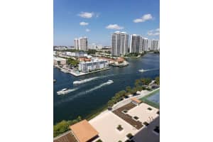 251 174th Street 1611, Sunny Isles Beach, FL 33160 - MLS#R11000186